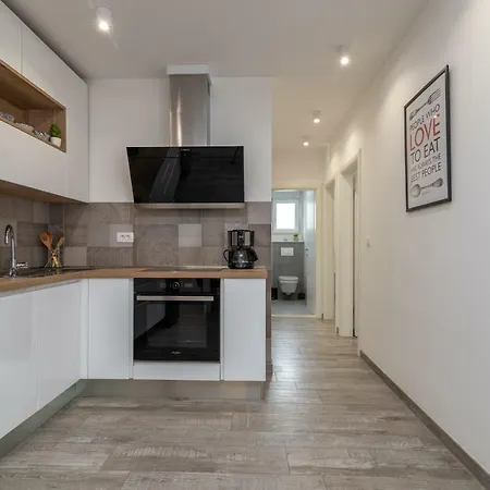 Apartment Ferias Trogir